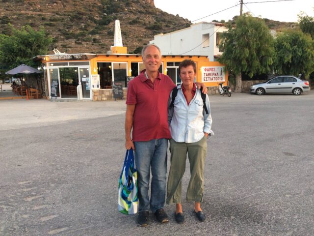 Lisa und Roland vor dem Faros