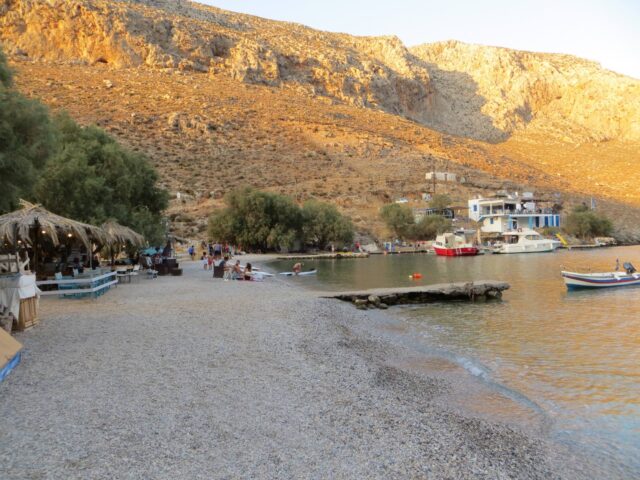 Palionisos E-Seite mit Taverna Ilias