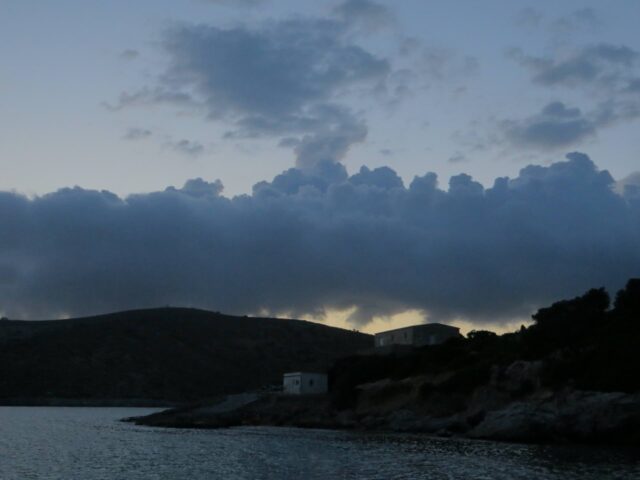 Seltsame Wolkenrolle