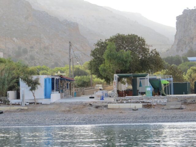 Abschiedsfoto von der Strandtaverna