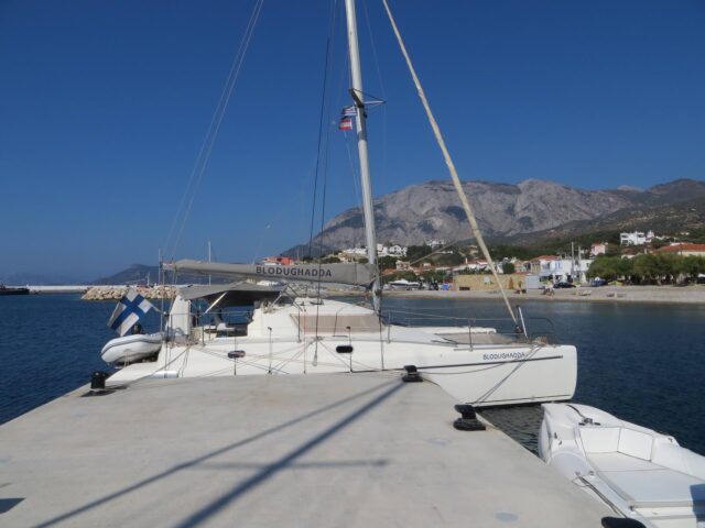 Parkplatz in Marathokampos