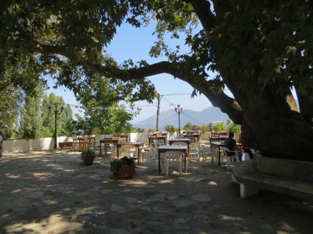 Kafenion in Kastania