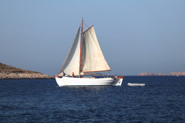 Ein echtes Segelboot bei Archangelos