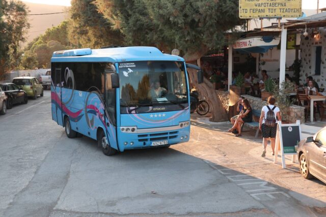Der Bus kommt