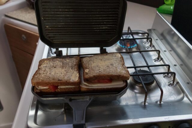 Das Toasteisen im Einsatz